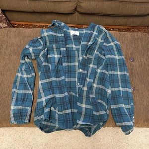 UNIVERSAL THREAD FLANNEL